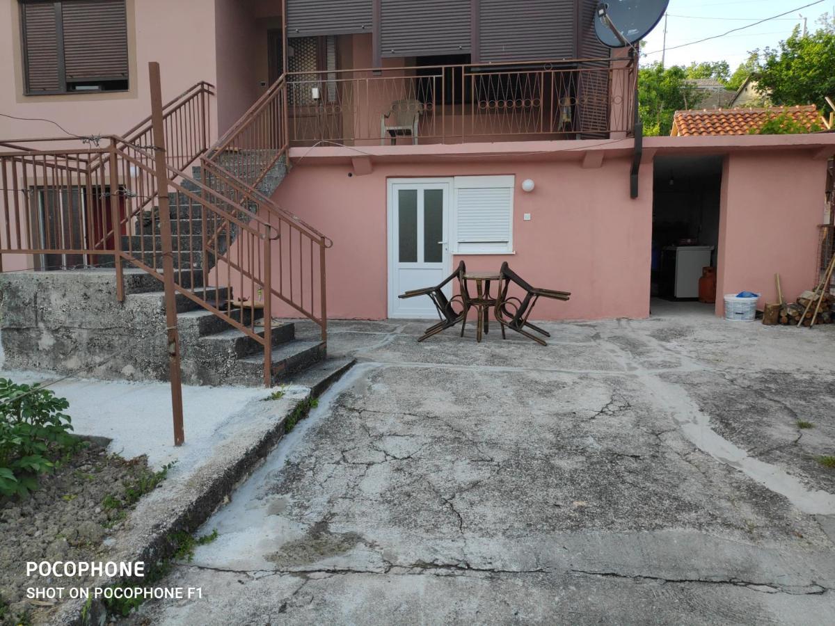 Apartman Pavle 2 เวียร์ปาซาร์ ภายนอก รูปภาพ